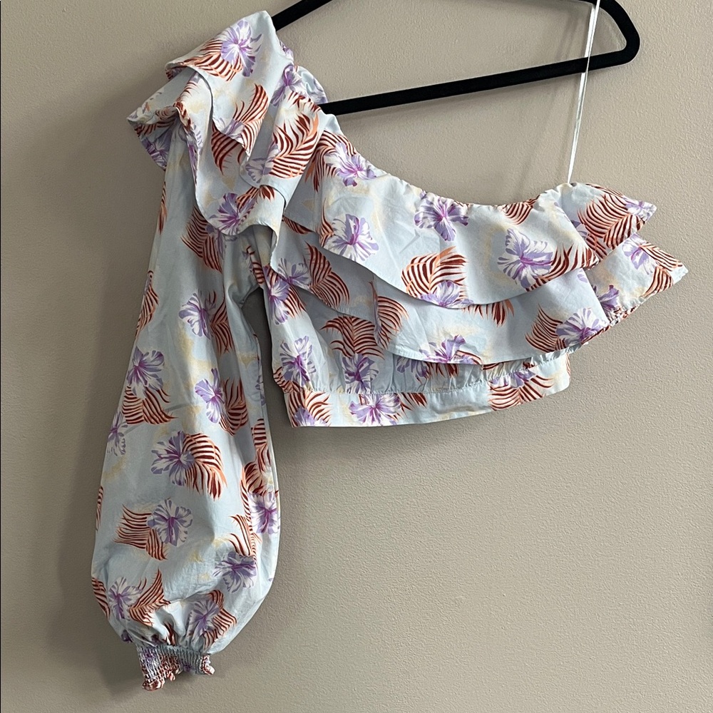 Urban Outfitters Kate Beach Floral Ruffle One Shoulder Crop Top size small blue